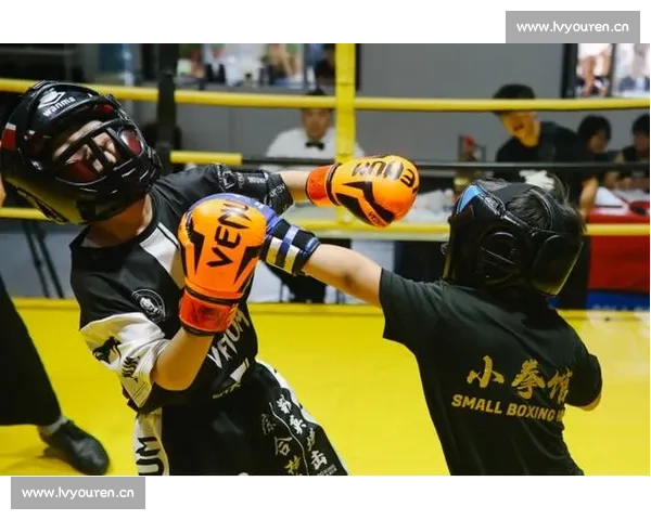 拳击擂台上的激昂旋律点燃赛场激情与斗志