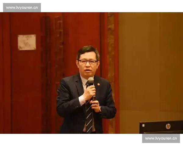 体育职业发展路径与未来机遇的系统分析与实践研究